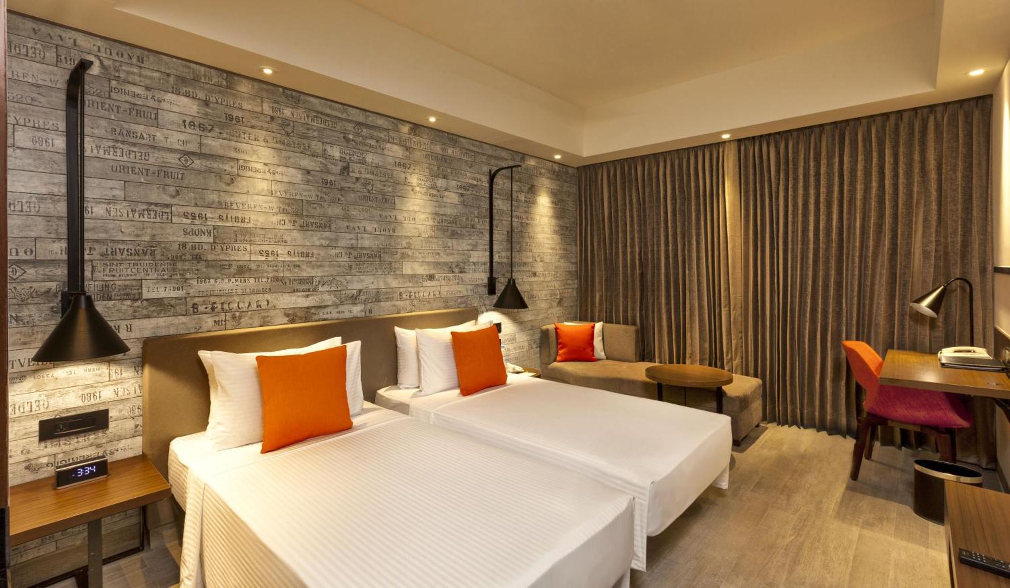 Lemon Tree Premier City Center Pune Exterior photo