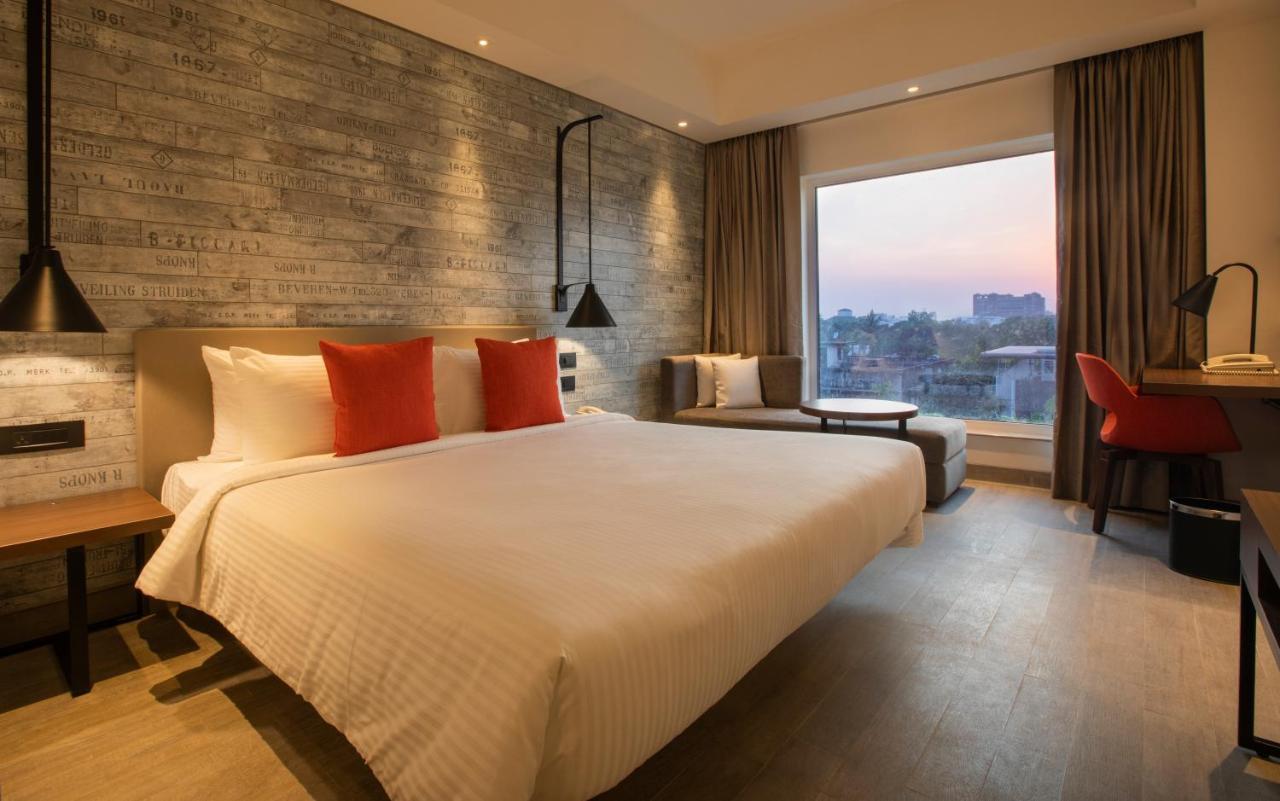 Lemon Tree Premier City Center Pune Exterior photo