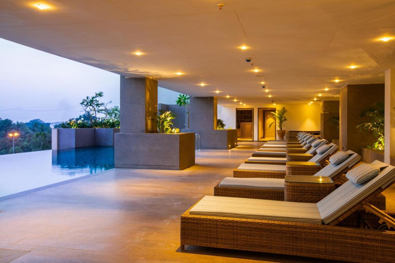 Lemon Tree Premier City Center Pune Exterior photo