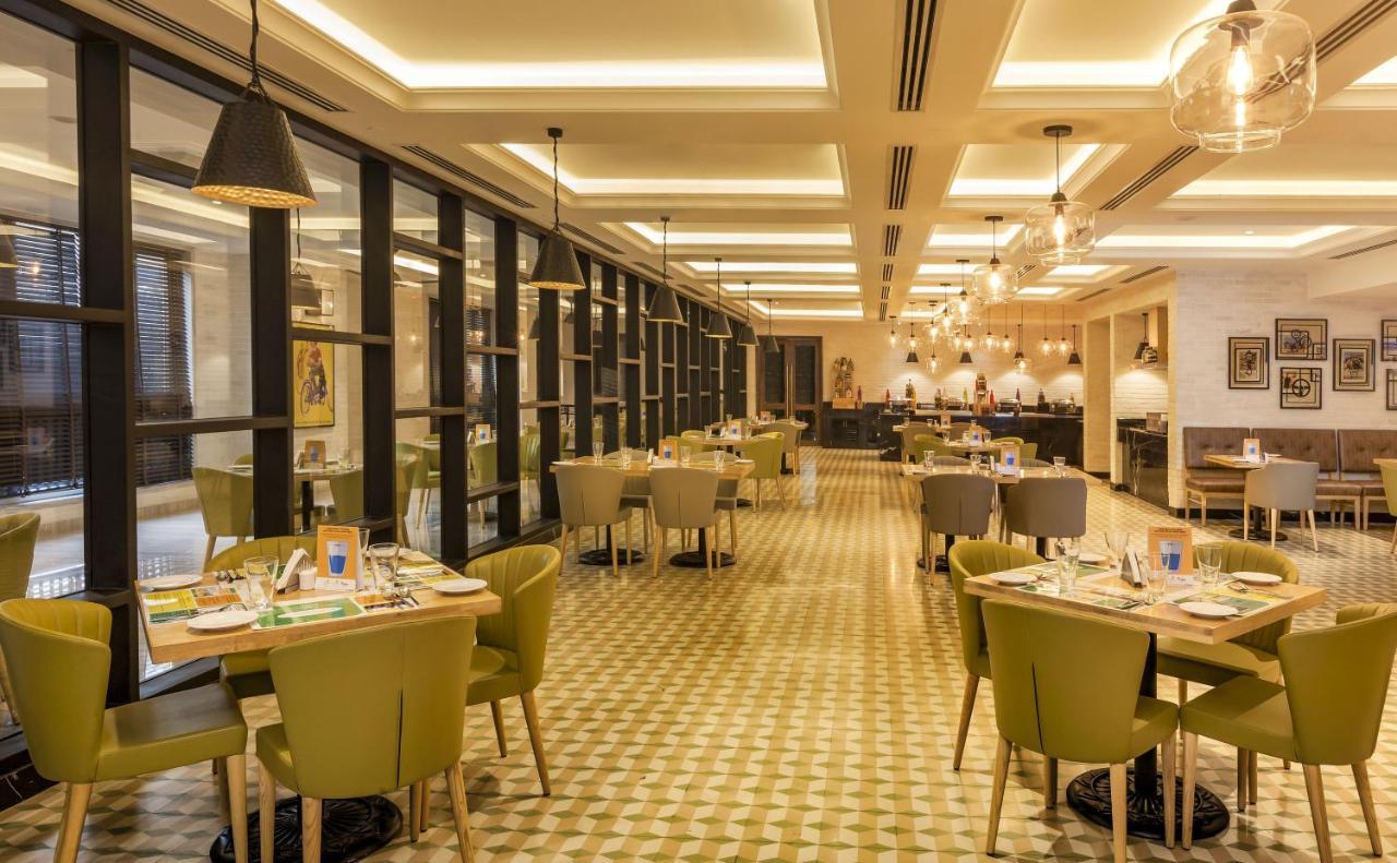 Lemon Tree Premier City Center Pune Exterior photo
